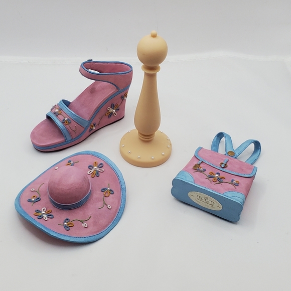 Vintage 4 Pieces Miniature Classic Couture Felicity 3rd Edition Shoe Hat Purse - Picture 2 of 13